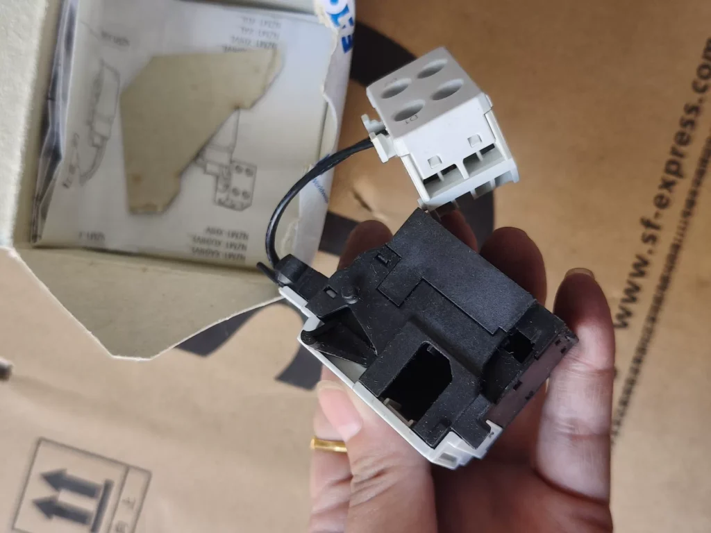 Eaton Circuit Breaker NZM1-XU24DC thumbnail