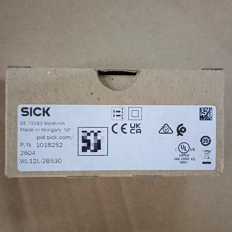 SICK WL12L-2B530 Sensor
