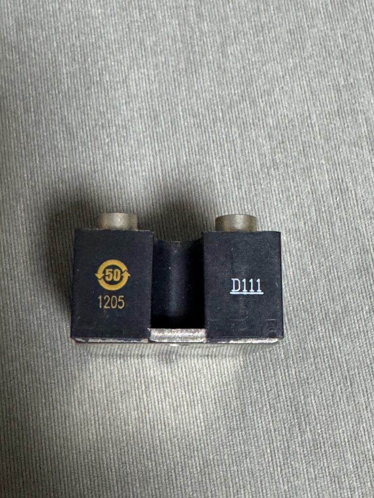 Crydom M50100SB600 Terminal Block thumbnail