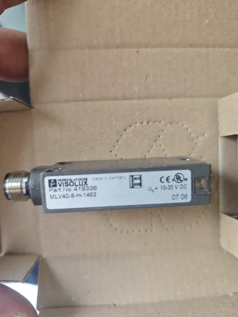 Pepperl+Fuchs Photoelectric Sensor MLV40-8-H-1463 thumbnail