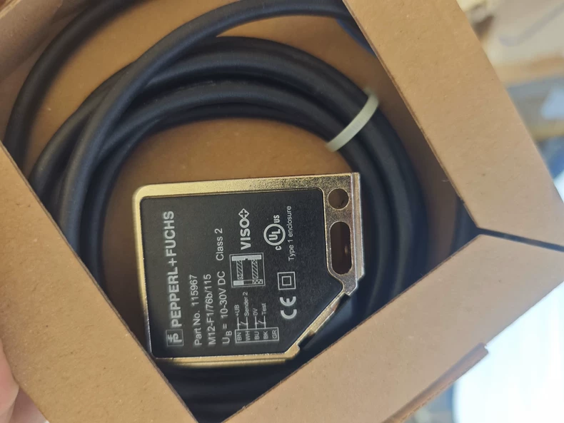 Pepperl+Fuchs Photoelectric Sensor M12-F1/76B/115 thumbnail