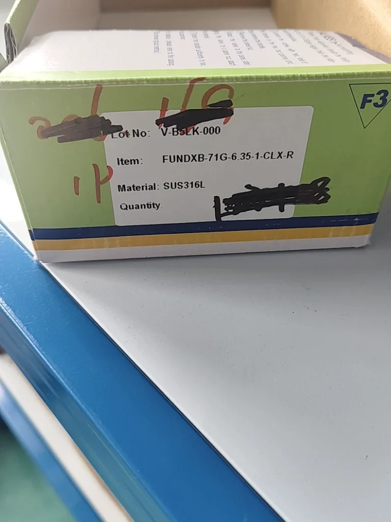 Fujikin FUNDXB-71G-6.35-1-CLX-R Diaphragm Valve thumbnail