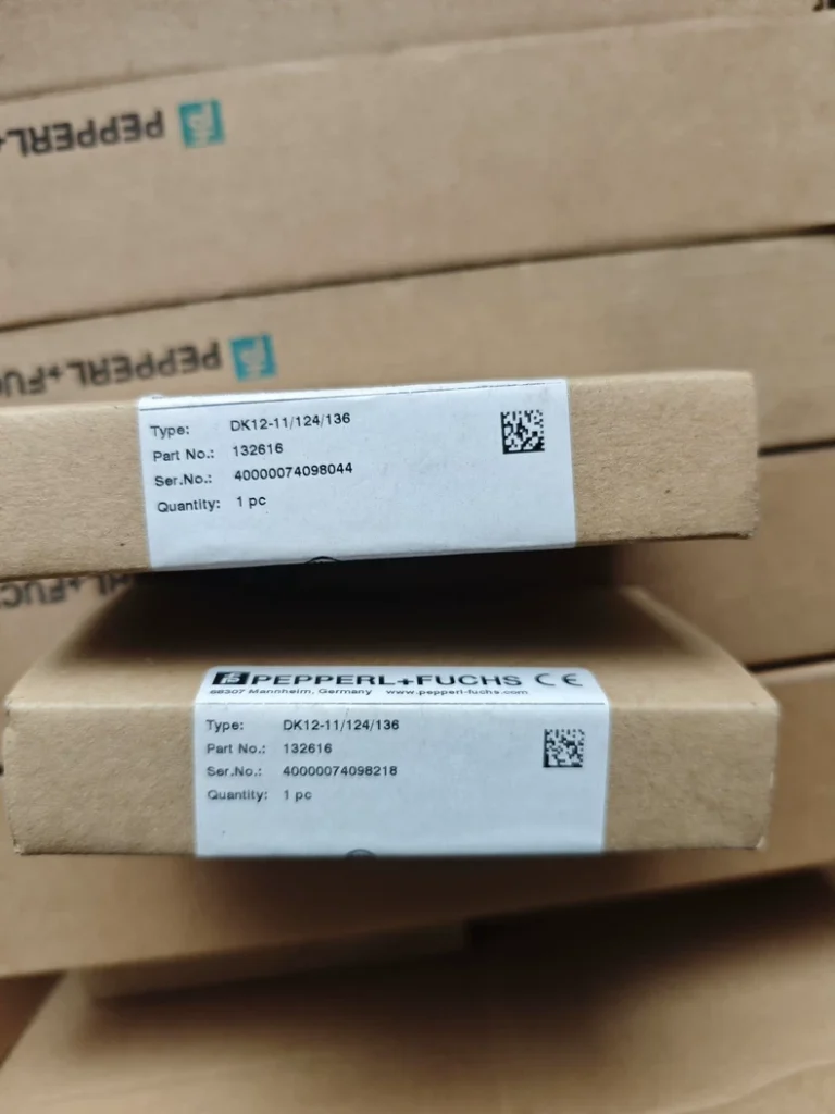 Pepperl+Fuchs Sensor DK12-11/124/136 thumbnail