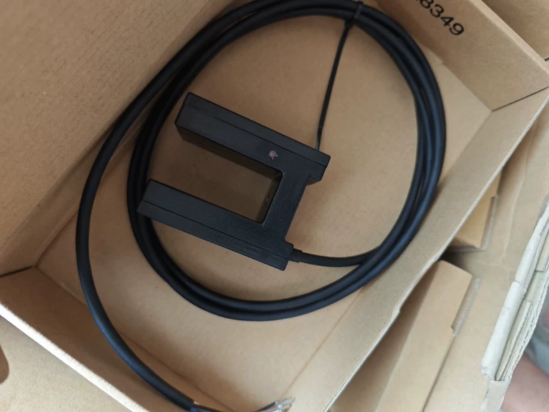 Pepperl+Fuchs Proximity Sensor GL-ES-IR/115/120 thumbnail