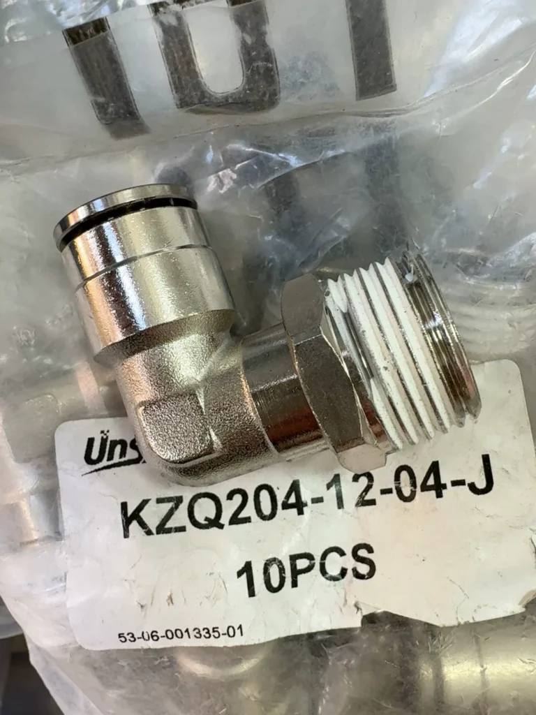 Univorns KZQ204-12-04-J Fitting thumbnail