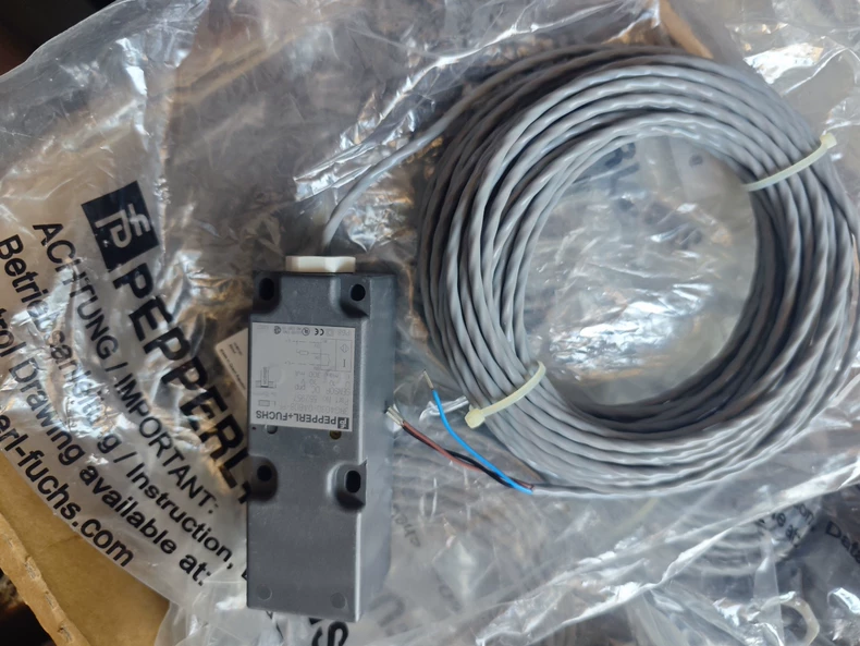 Pepperl+Fuchs Proximity Sensor 3RG4030-0AB00-PF thumbnail