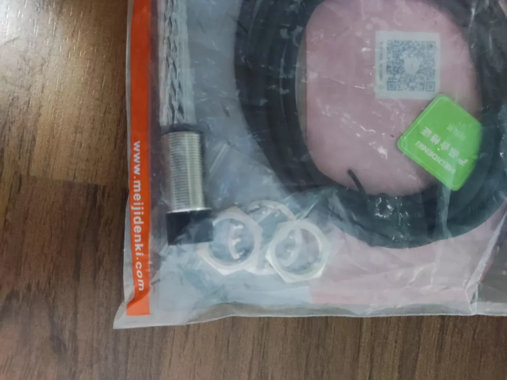 Meiji Denki TSN18-16PO Proximity Sensor thumbnail