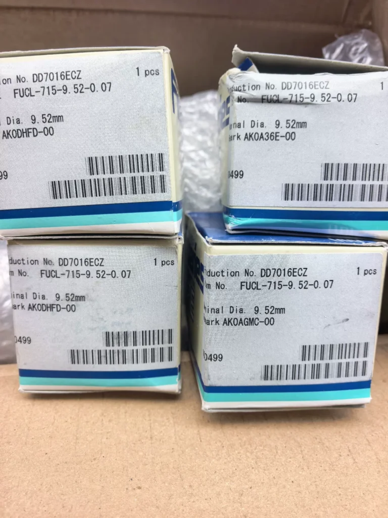 Fujikin FUCL-715-9.52-0.07 Check Valve thumbnail