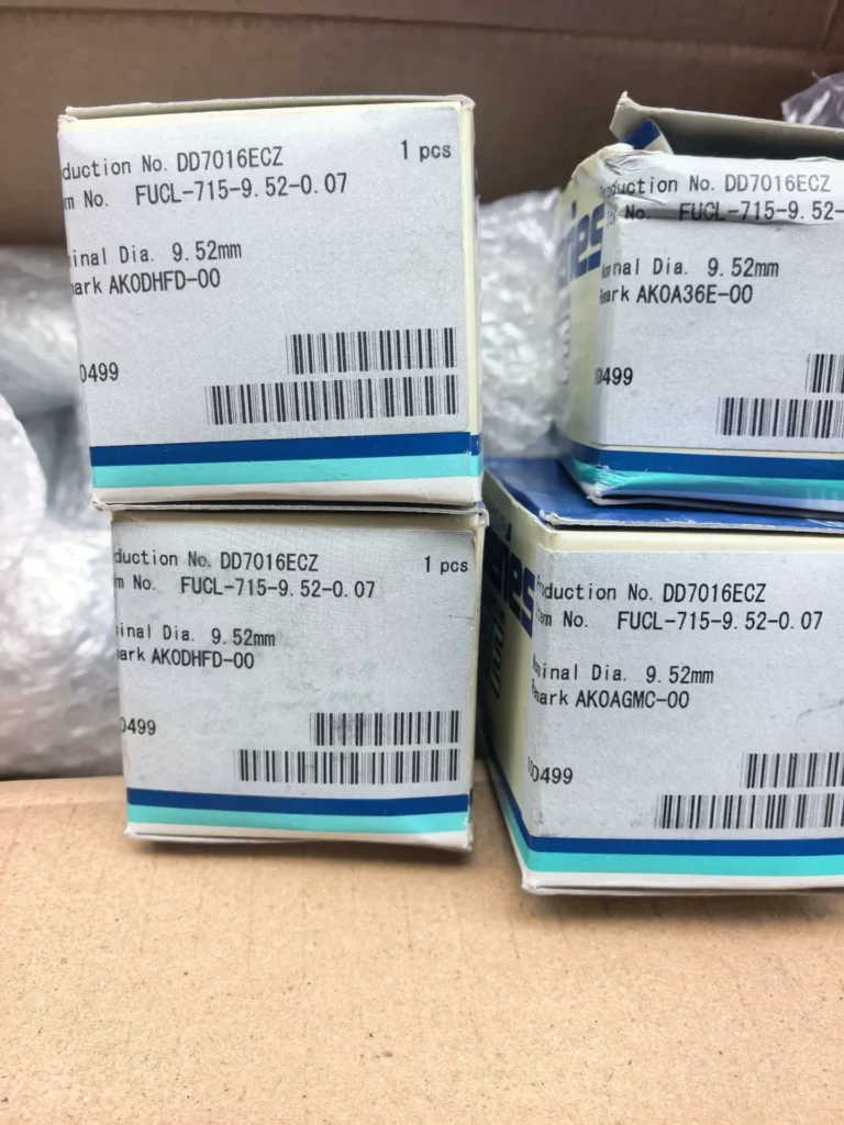 Fujikin FUCL-715-9.52-0.07 Check Valve thumbnail