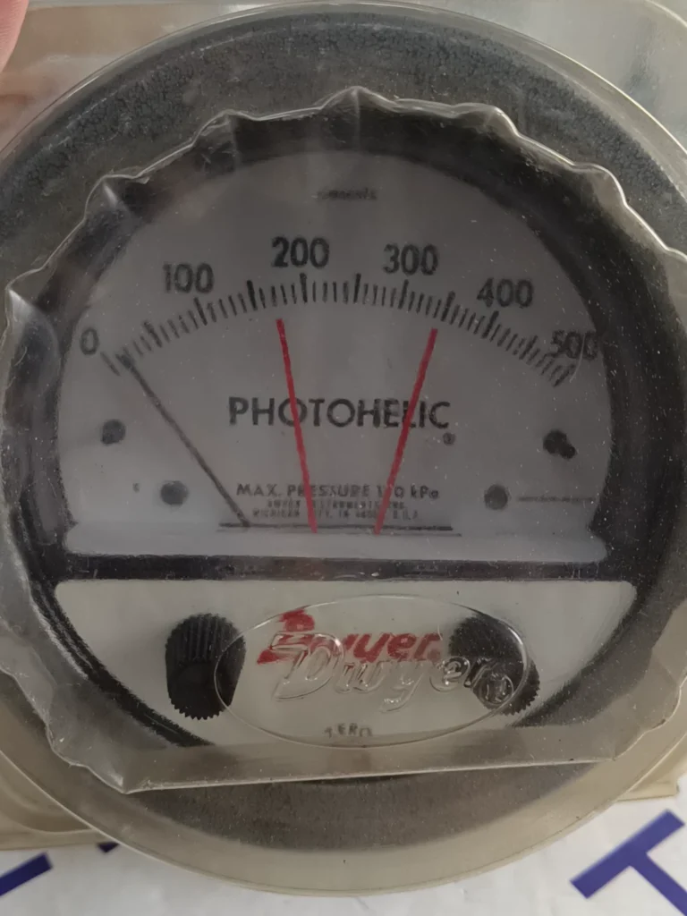 Dwyer 3000MR-500PA Differential Pressure Gauge thumbnail