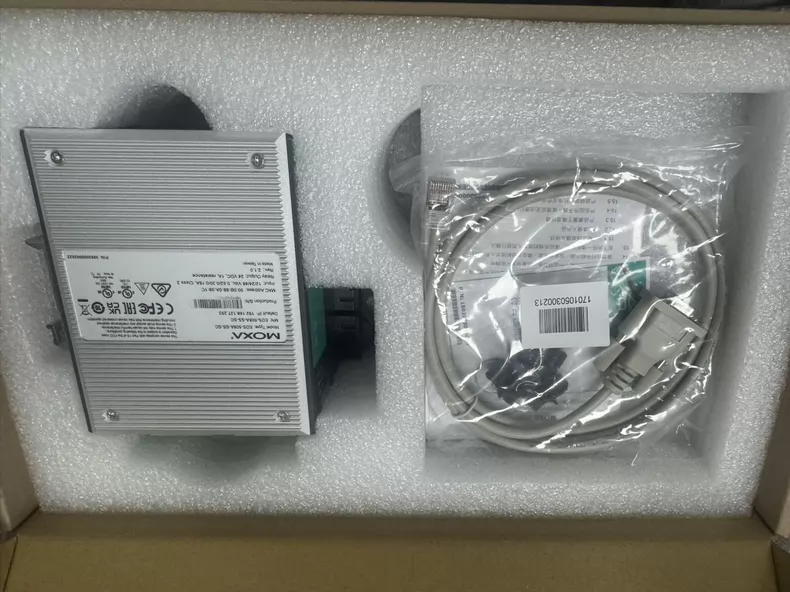 Moxa EDS-508A-SS-SC Industrial Switch thumbnail