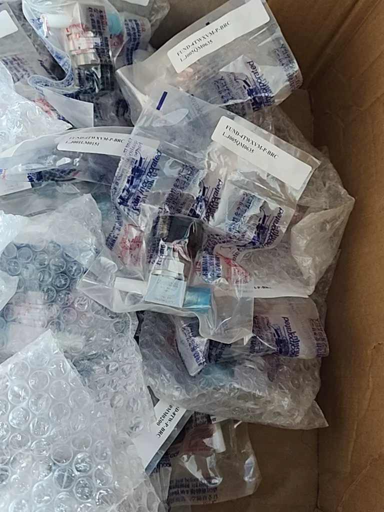 Fujikin FUND-4TWXVM-P-BRC Diaphragm Valve thumbnail