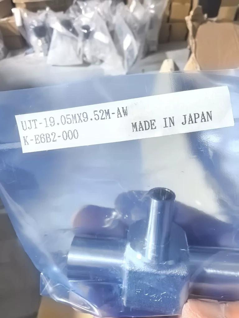 Fujikin UJT-19.05MX9.52M-AW Weld Tee thumbnail