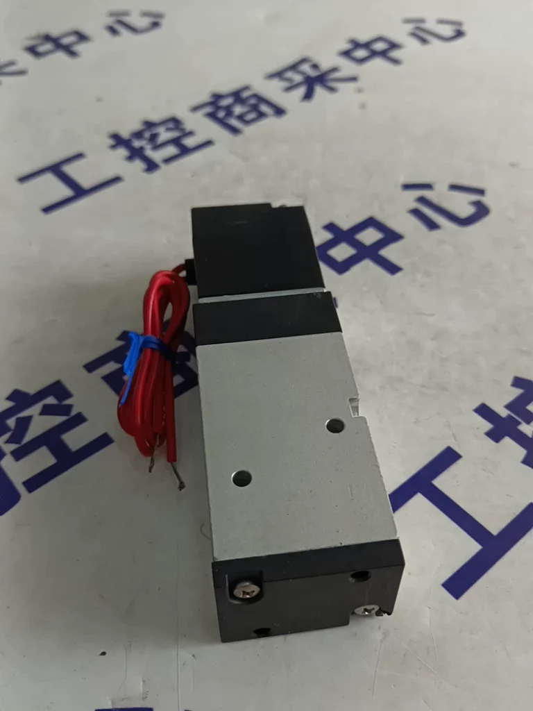 Koganei 300-4LE1 Solenoid Valve thumbnail