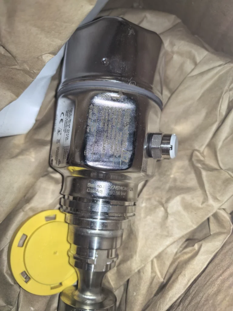 Endress+Hauser PMP55-7P3N0/0 Transmitter thumbnail