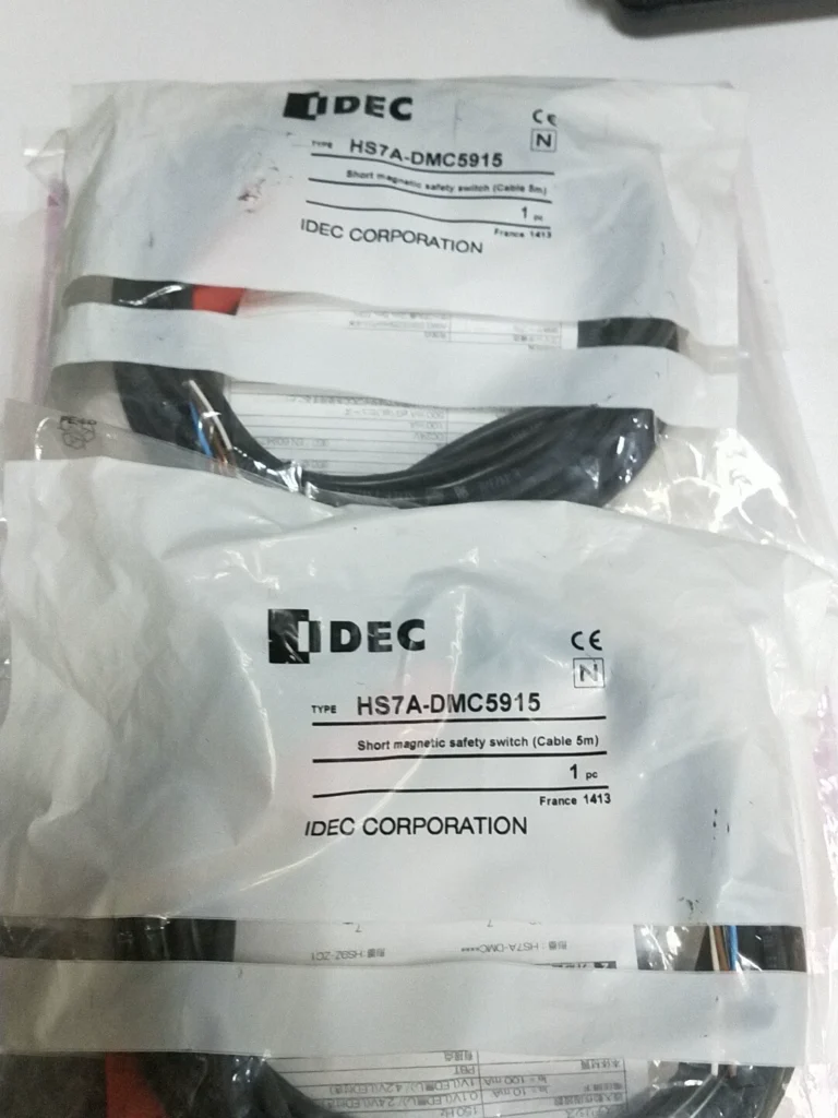 IDEC HS7A-DMC5915 Switch