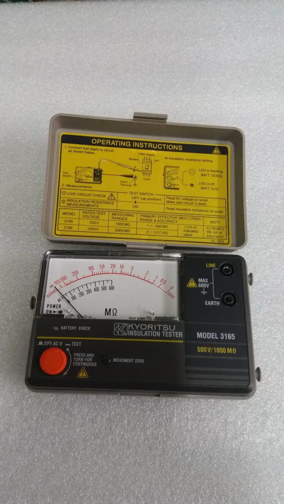 FLUKE 1000 Insulation Resistance Tester thumbnail