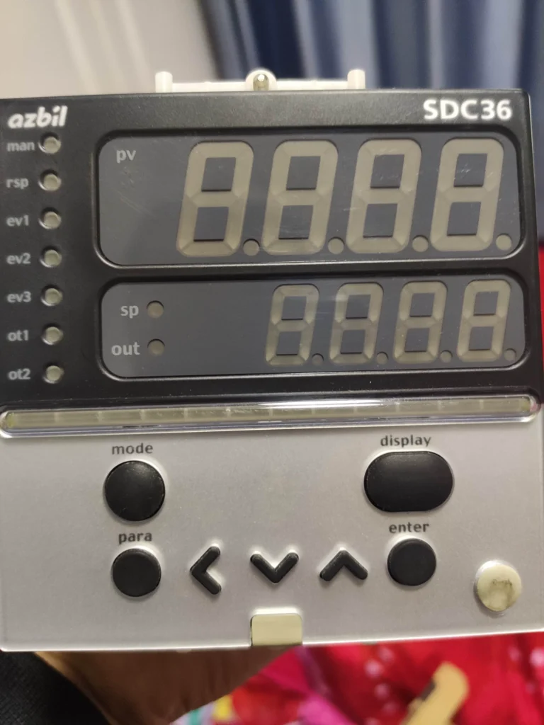 Azbil C36TR0UA2100 Controller thumbnail