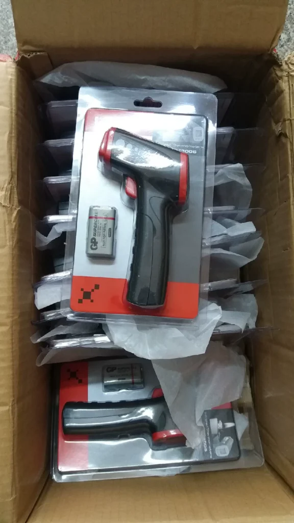 UNI-T UT300S Infrared Thermometer thumbnail