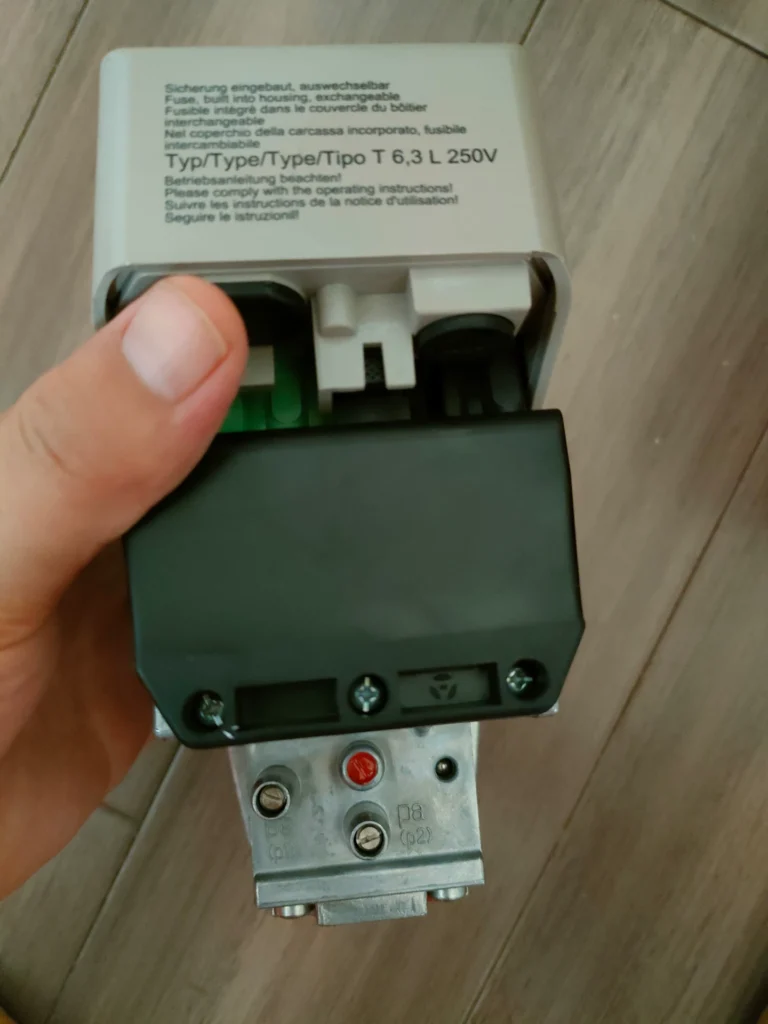 DUNGS VPS 504 S02 Burner Controller thumbnail