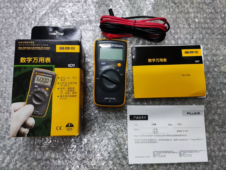 FLUKE 101 Multimeter