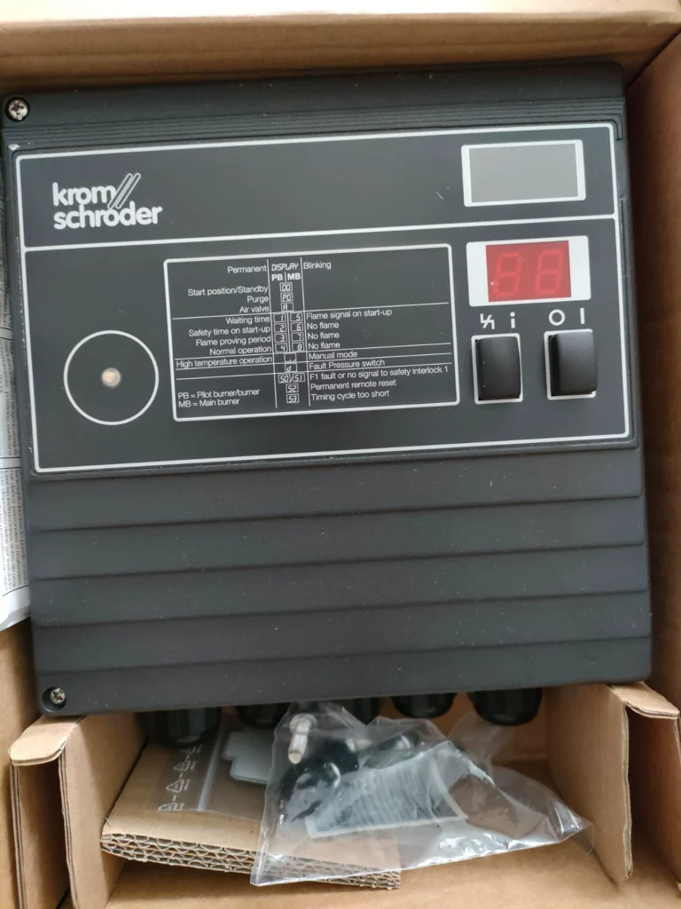 Kromschroder BCU460-3/1W3GBD2 Burner Control Unit