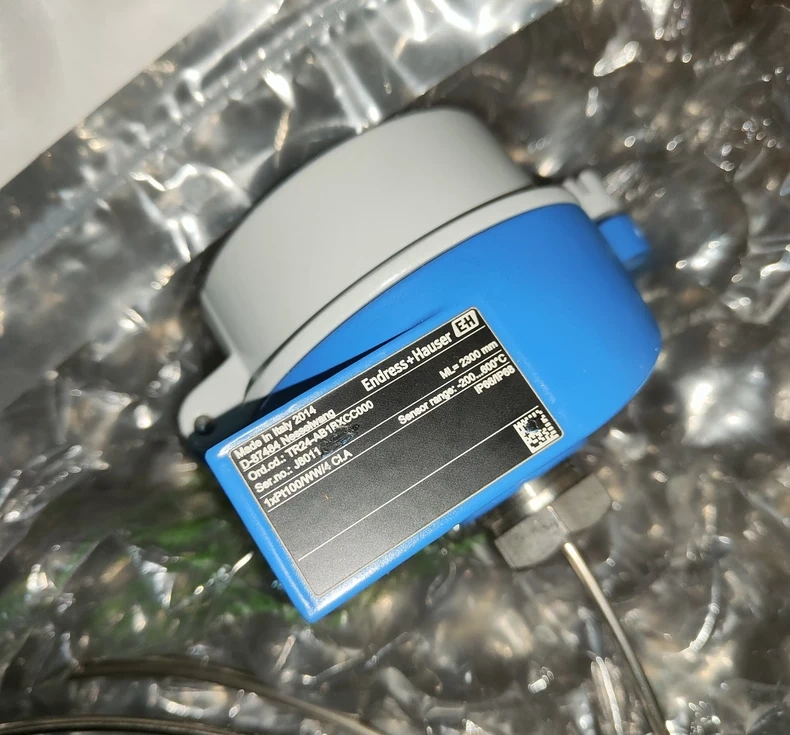 Endress+Hauser TR24-AB2BX23000 Temperature Transmitter thumbnail