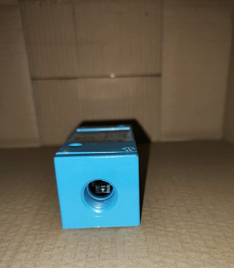 Honeywell LSYFC7L3 Switch thumbnail