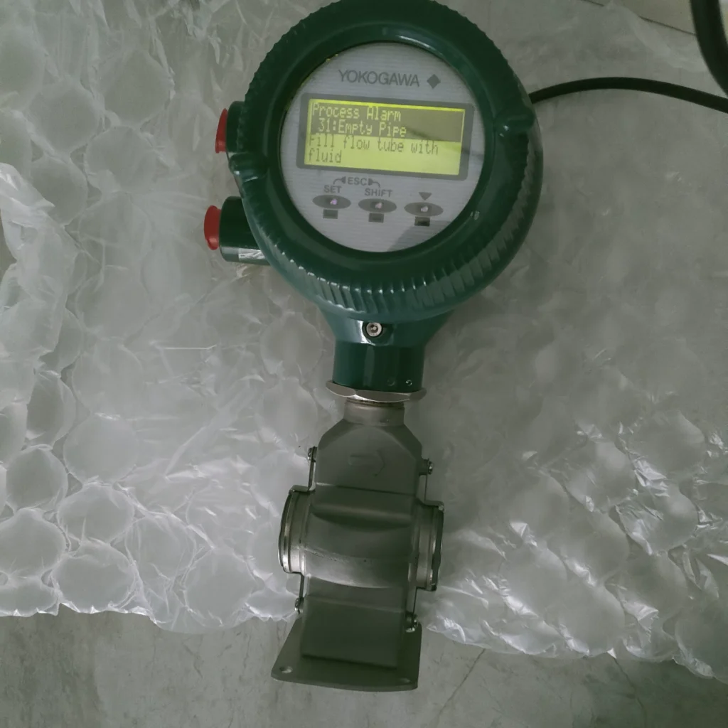 Yokogawa AXF005C Electromagnetic Flow Meter thumbnail