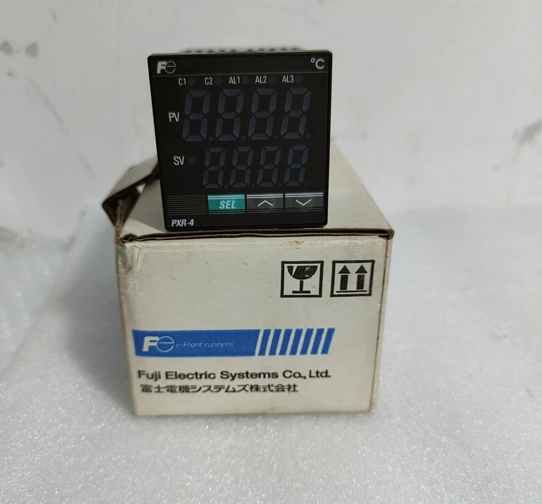 Fuji Electric PXR4TAY1-8V000-C Controller