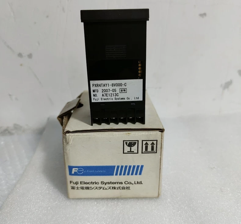 Fuji Electric PXR4TAY1-8V000-C Controller thumbnail