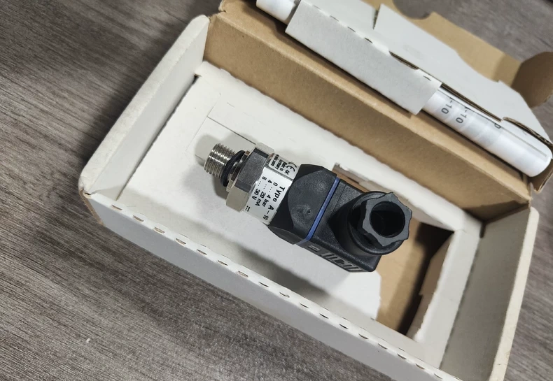 WIKA A-10 Pressure Instrument thumbnail