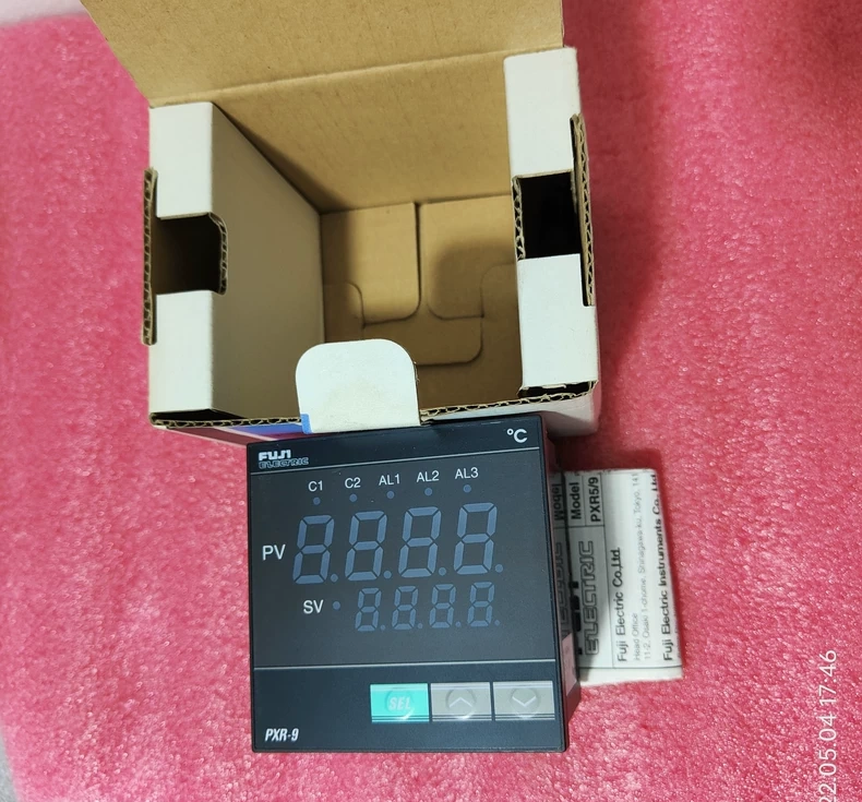 Fuji Electric PXR-9 Temperature Controller thumbnail