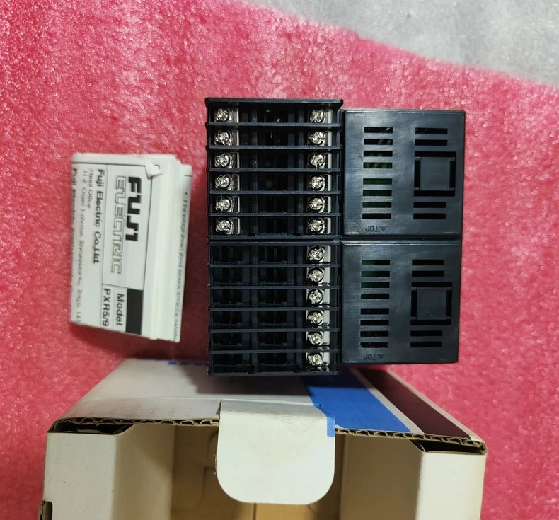 Fuji Electric PXR-9 Temperature Controller thumbnail
