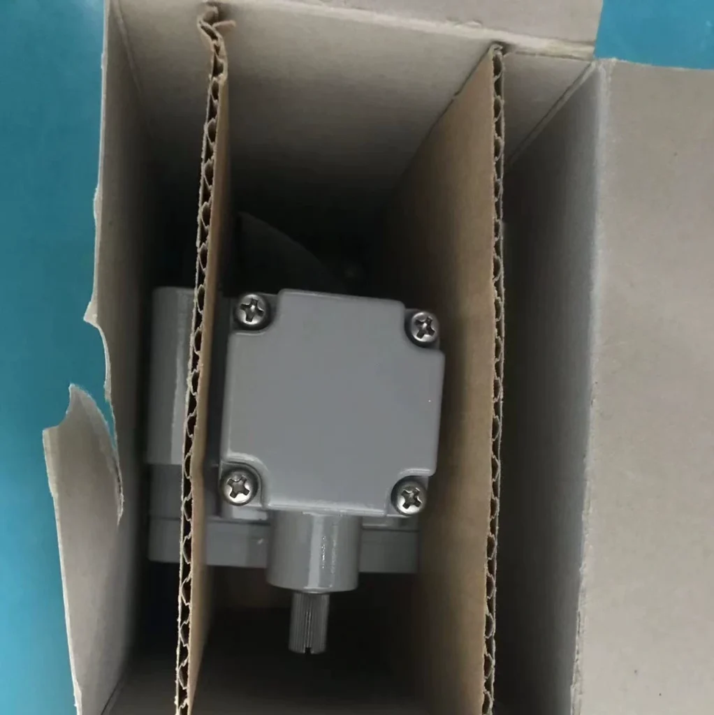 Azbil VCX-7001-P Switch thumbnail