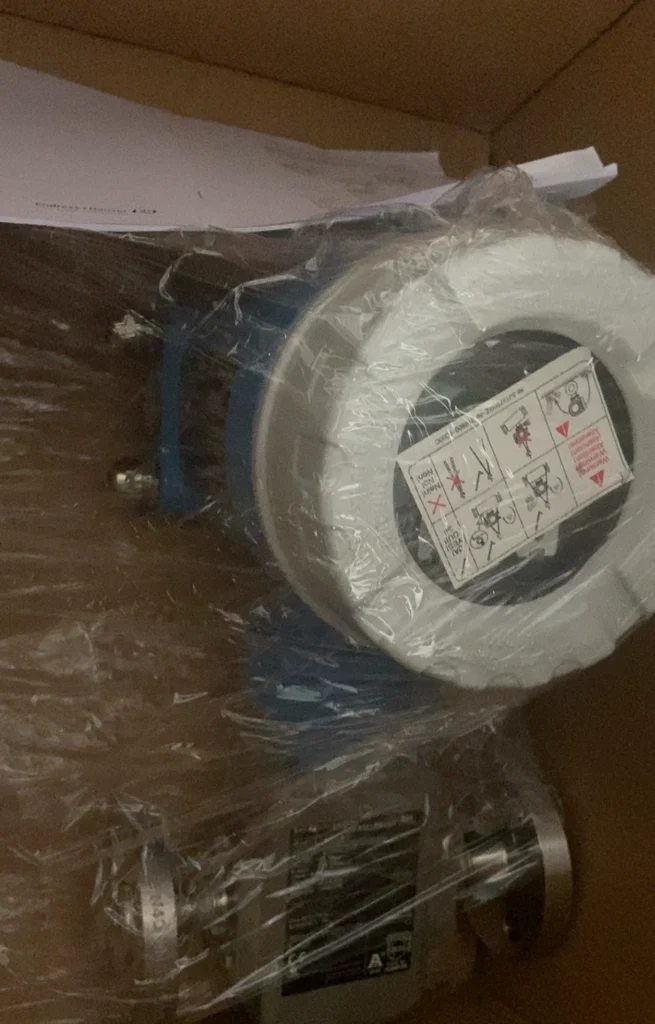 Endress+Hauser 53H08-DF0B1DAABAA Flow Meter thumbnail