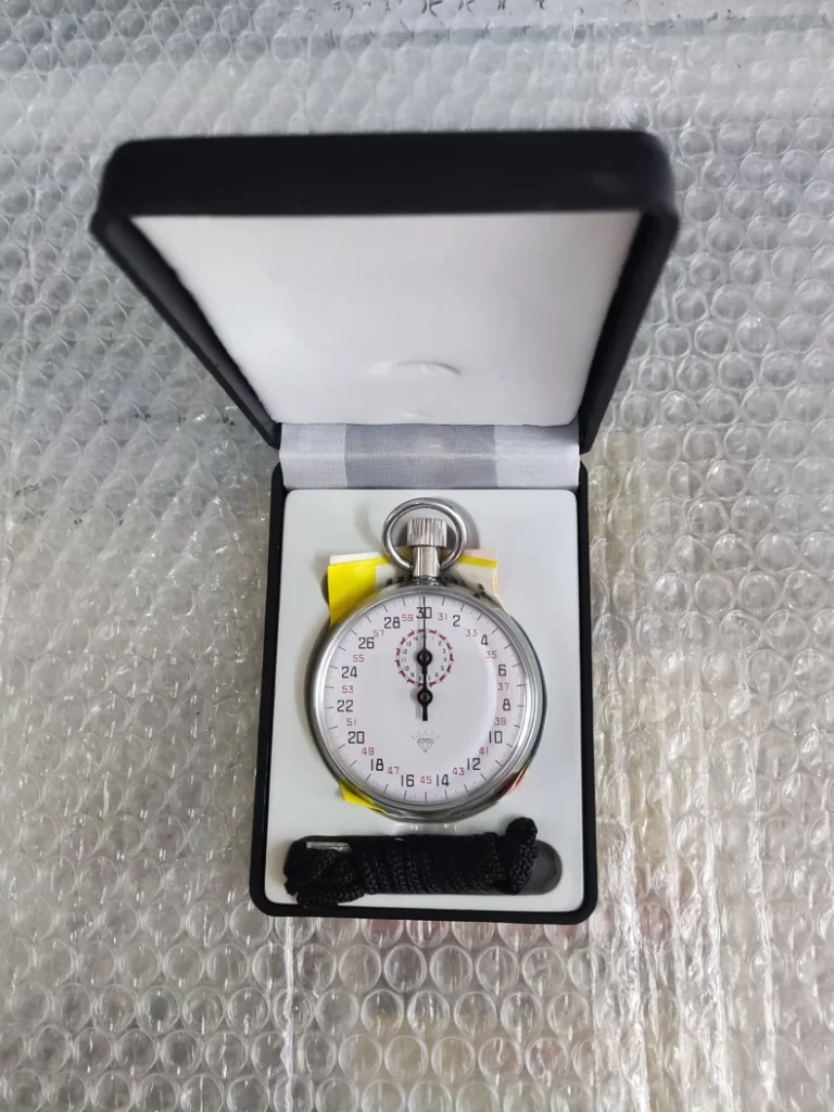 LMENAAR2A 504 Mechanical Stopwatch thumbnail