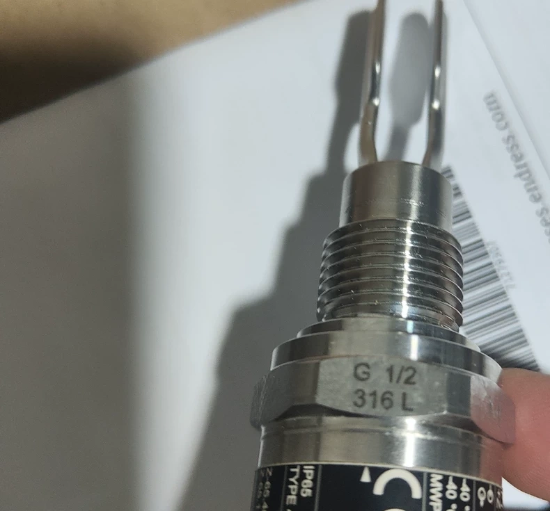 Endress+Hauser FTL31-1DQ4/0 Sensor