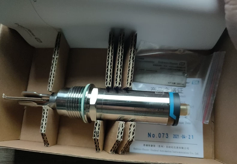 Endress+Hauser FTL31-1DQ4/0 Sensor thumbnail