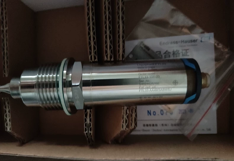 Endress+Hauser FTL31-1DQ4/0 Sensor thumbnail