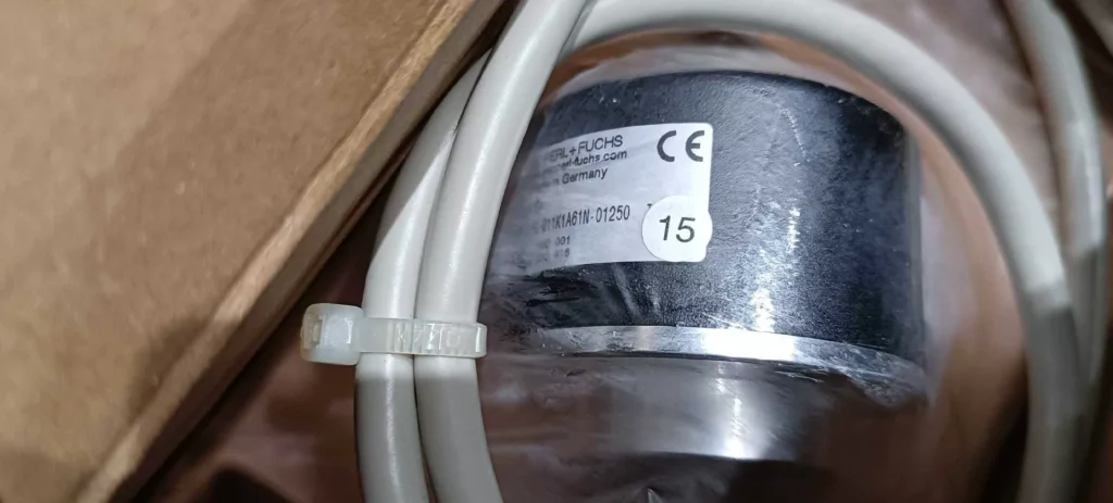 Pepperl+Fuchs RVI58N-011K1A61 Encoder thumbnail