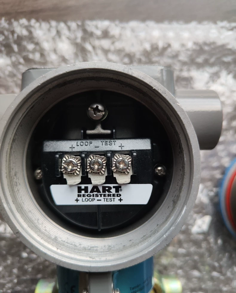 Honeywell ST700 Pressure Instrument thumbnail