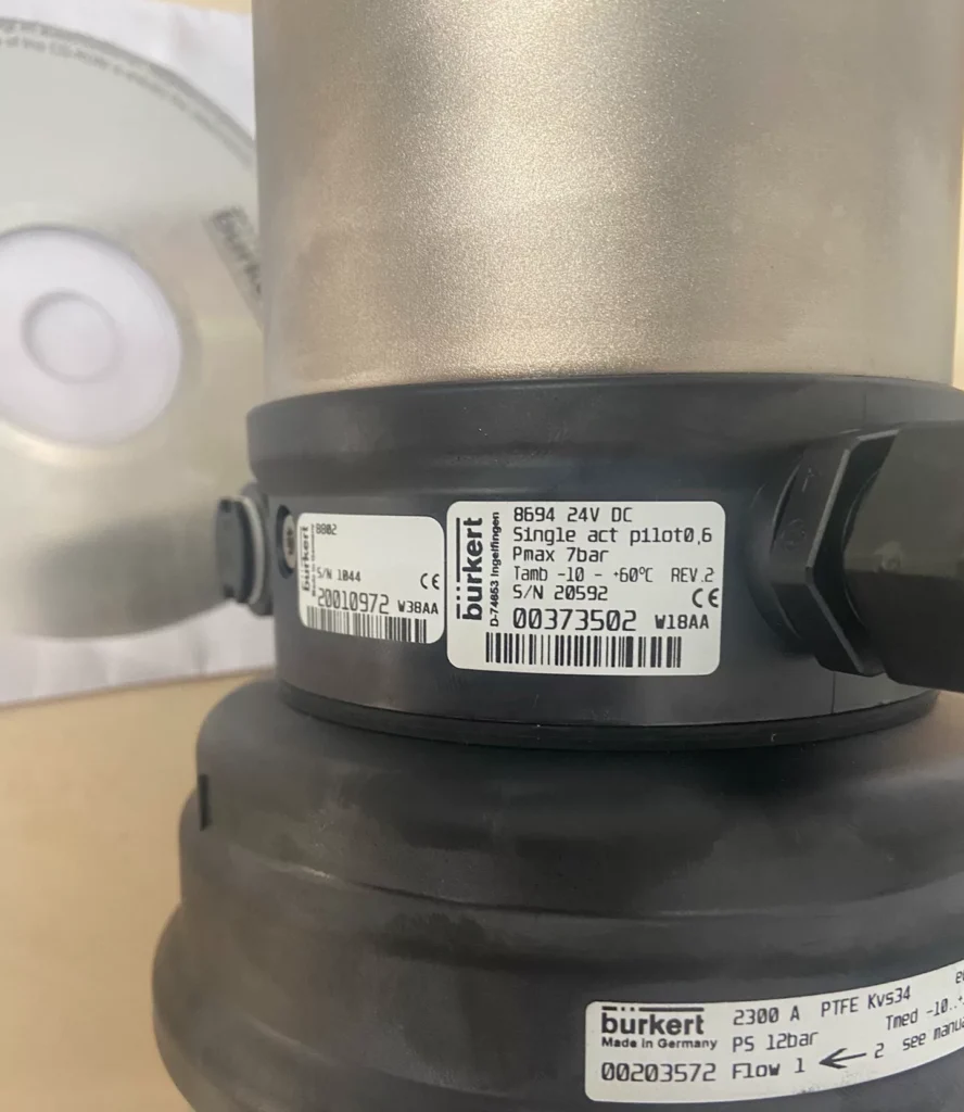 Burkert 2300+8692 DN40 Positioner thumbnail