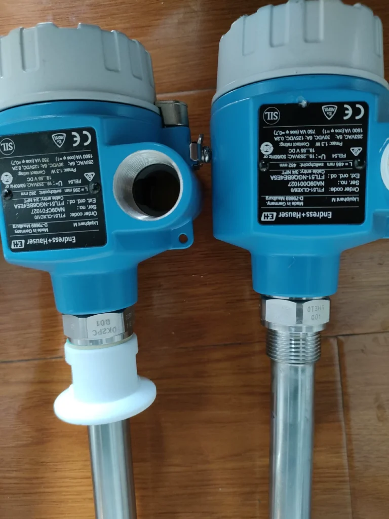 Endress+Hauser FTL51-AGQ6BB4E5A Vibrating Fork Level Switch thumbnail