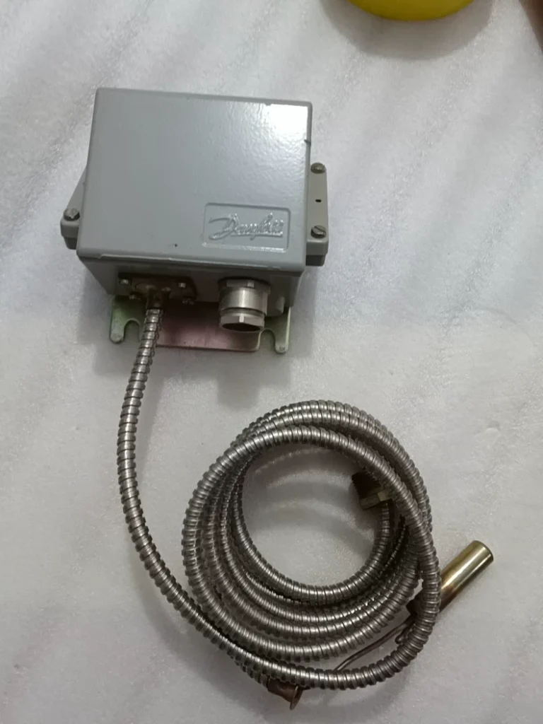 DANFOSS 060L310666 Thermostat