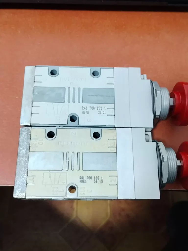 AVENTICS R417001921 Valve
