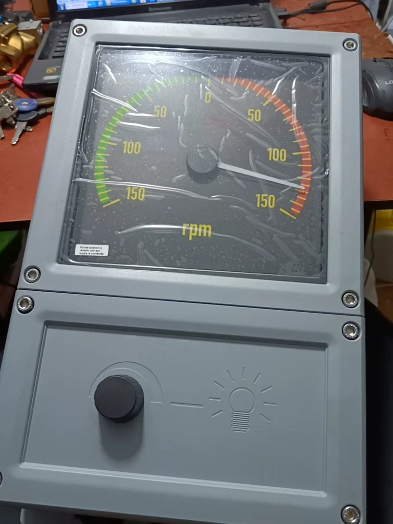 Nabtesco BRW-2 Tachometer