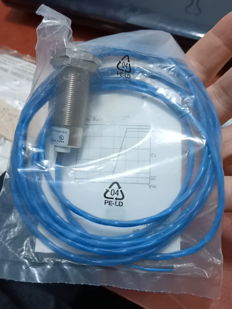 BAUMER 18I95/404606 Sensor
