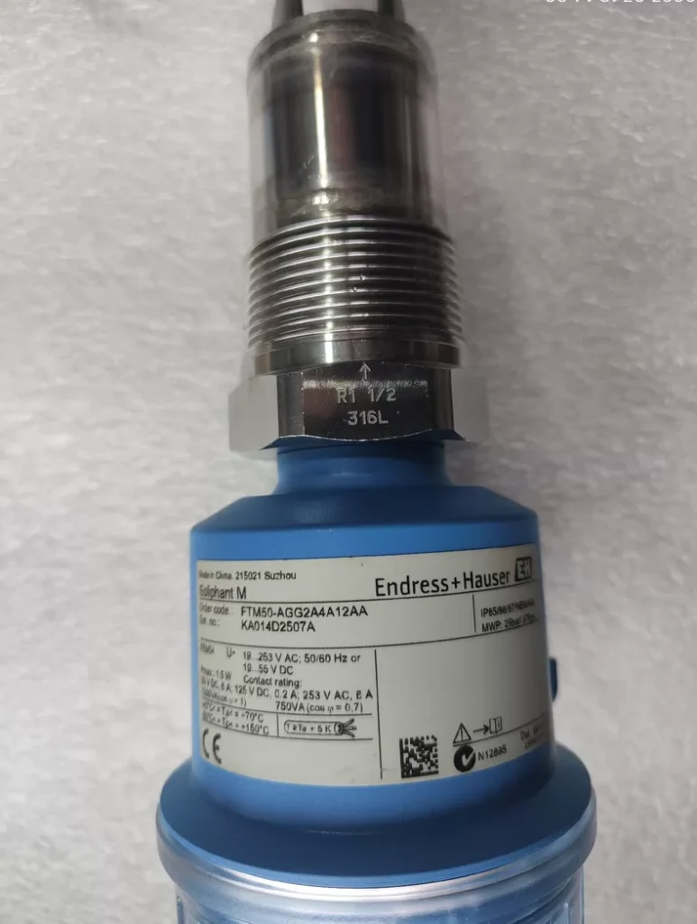 Endress+Hauser FTM50-AGG2A4A12AA Tuning Fork Level Switch thumbnail