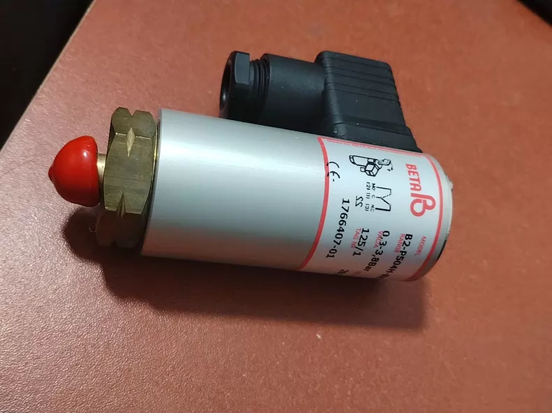 BETA B2-P504H-BXB-P2-BG-X1 Pressure Switch